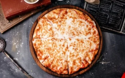 Crispy Chicken Crust Pizza Recipe: A Low-Carb Delight
